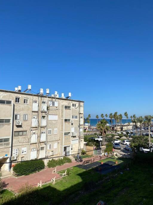 Прекрасная Квартира На Берегу Средиземного Моря Haifa Exterior photo